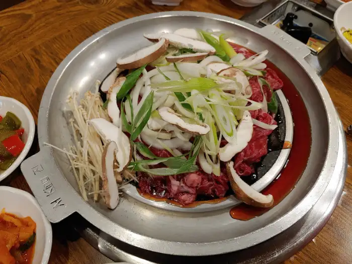 불판 위 한우 구이