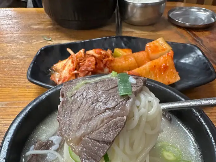 설렁탕에 밥 말기