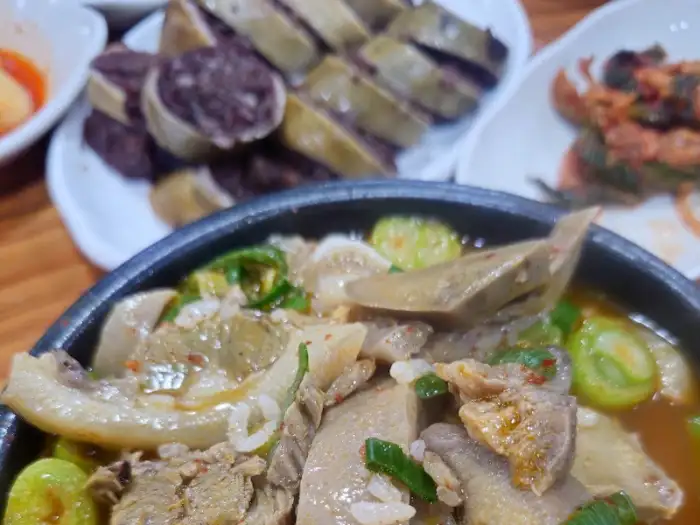 특 순대국 클로즈업
