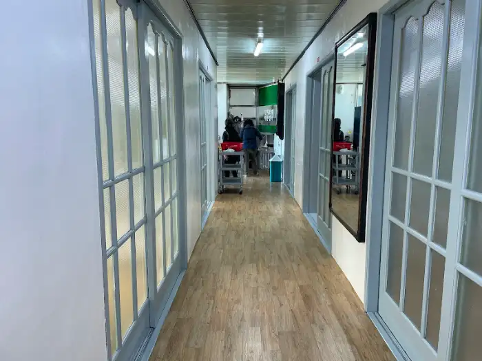 식당 내부 복도