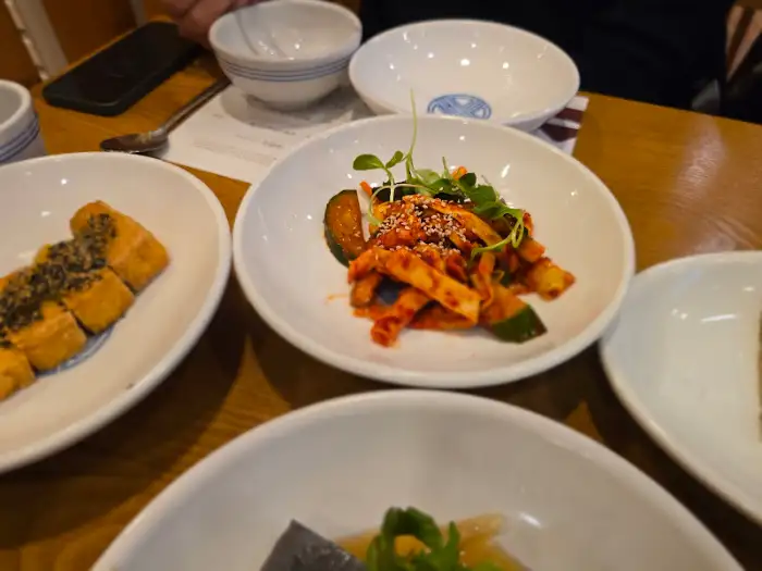 새콤달콤한 무침 반찬 사진