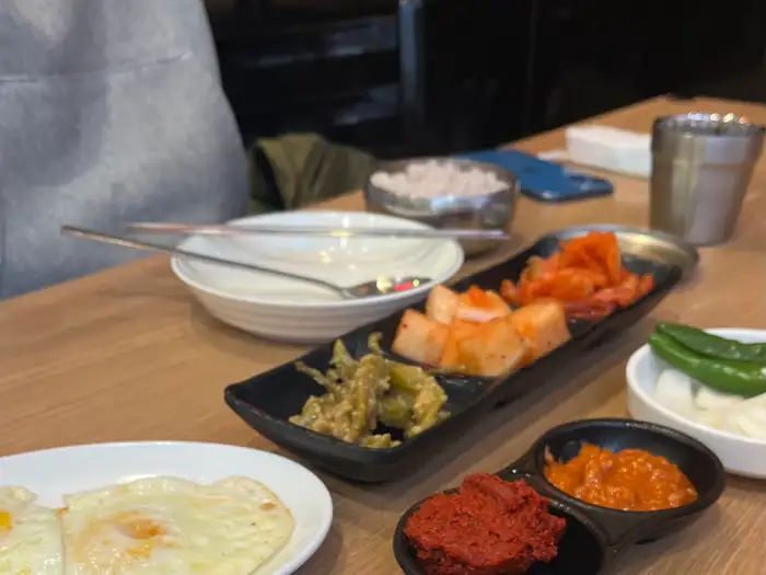 해장국 속 풍성한 시래기