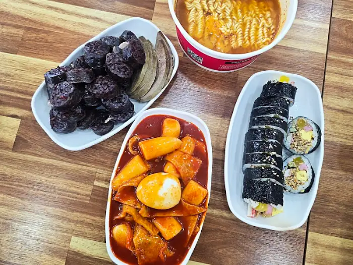 콩분식 분식 한상차림 항공샷
