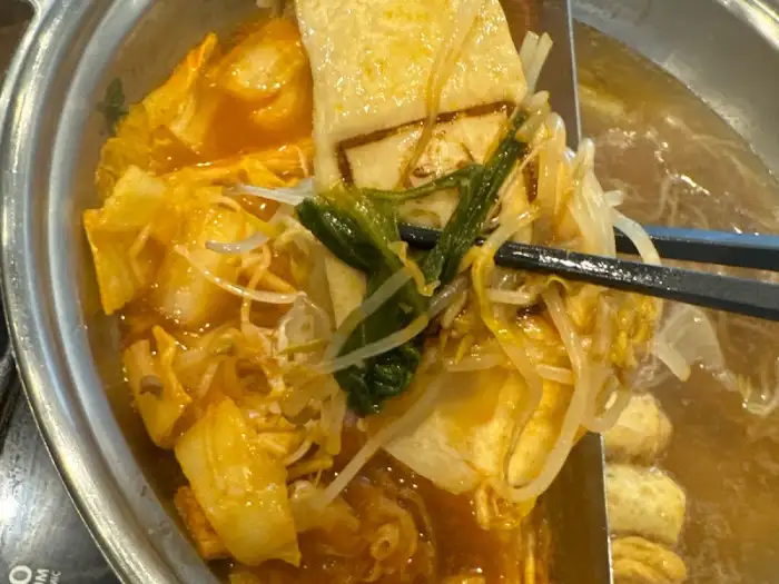 끓고 있는 샤브샤브