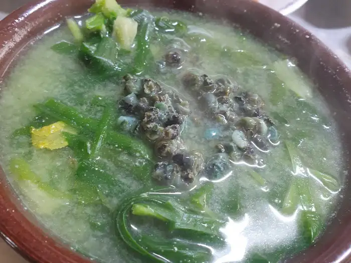 고디가 듬뿍 담긴 고디탕 클로즈업