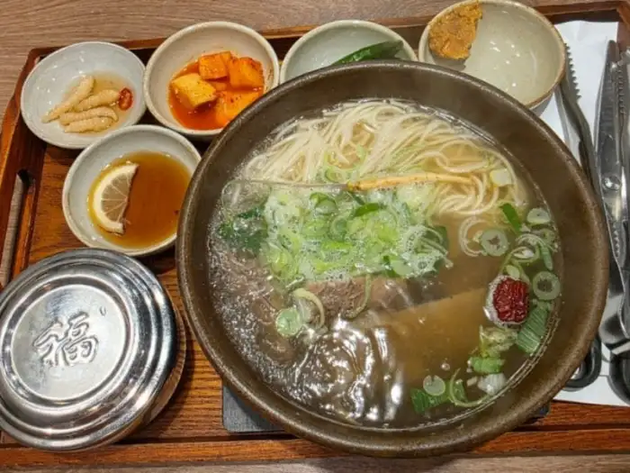 강갈비탕의 맑은 국물 갈비탕
