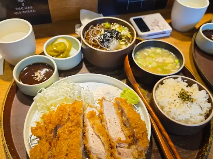 카츠 정식 세팅
