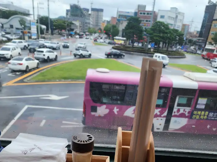 창밖 풍경