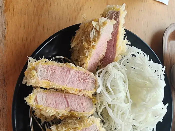 돈까스 단면