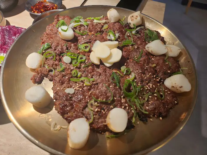 뭉티기 플레이팅