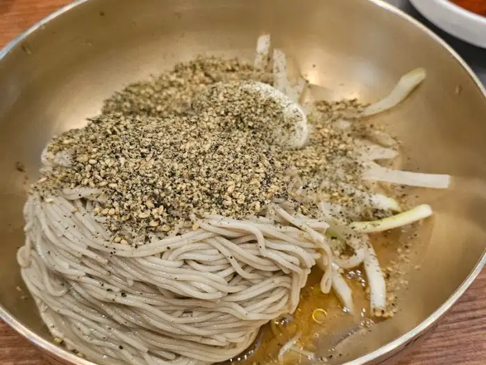 들기름 막국수 재료 확대