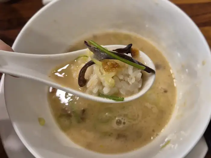 오레노라멘 토리빠이탄 국물 한 스푼