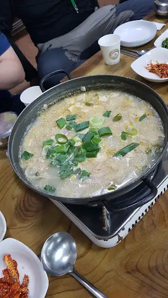 찌개 또는 국물 요리