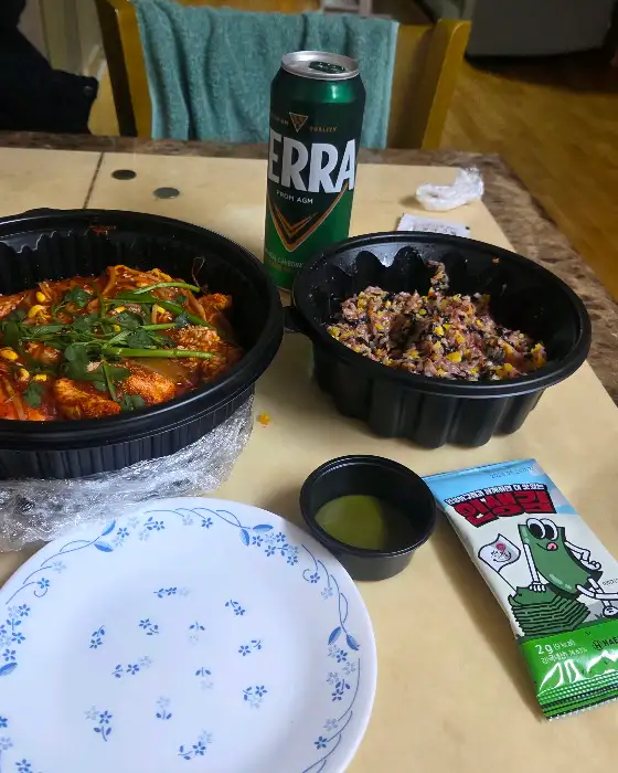 인생아구찜 은평점의 포장 메뉴와 음료