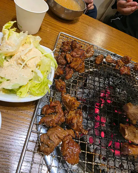 갈비꽃 망포점 숯불 돼지갈비와 곁들임
