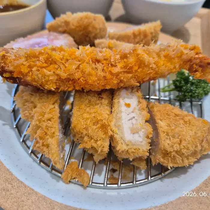 겉바속촉 등심카츠의 단면