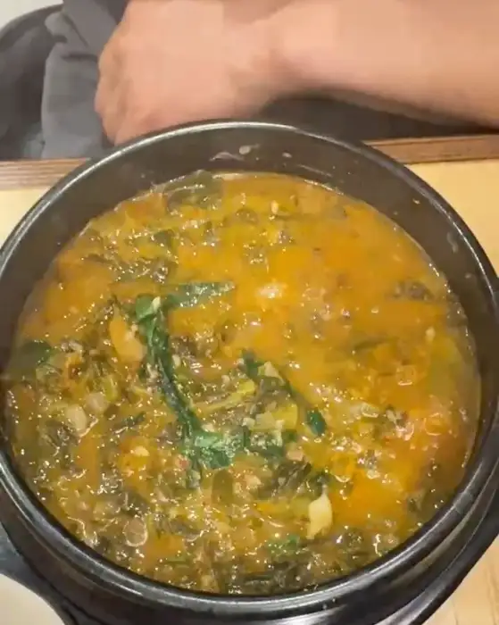 깊고 구수한 국물의 장어탕