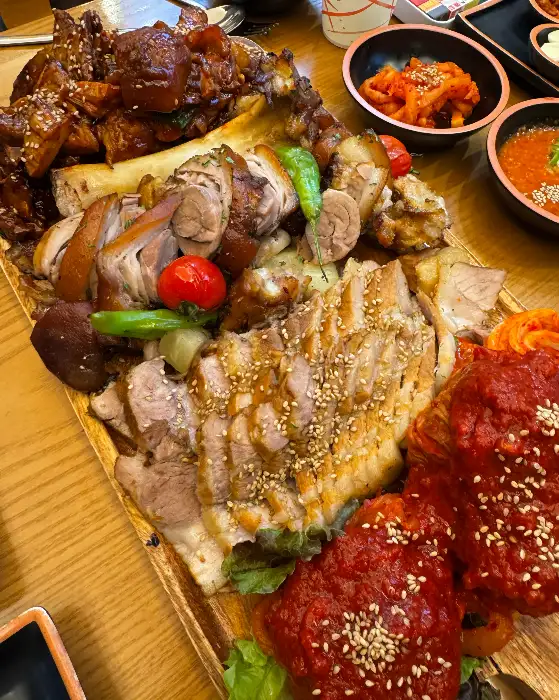 촉촉하고 부드러운 족발