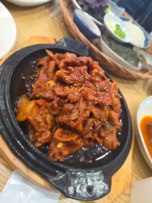 오손도손 한상차림 모습