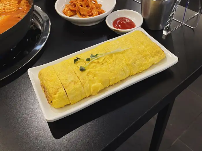 애월식당 구리점의 먹음직스러운 계란말이