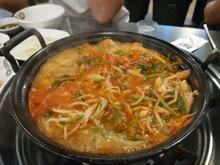 본가샤브엔칼국수 샤브샤브 국물