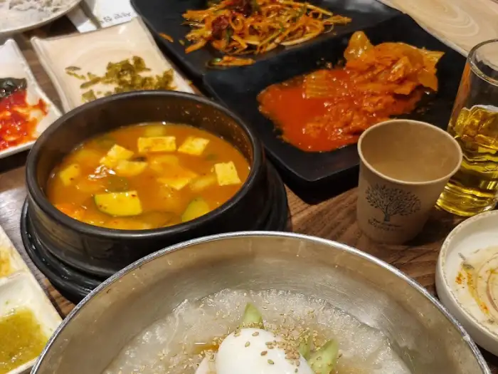부라더고깃집 된장찌개와 냉면