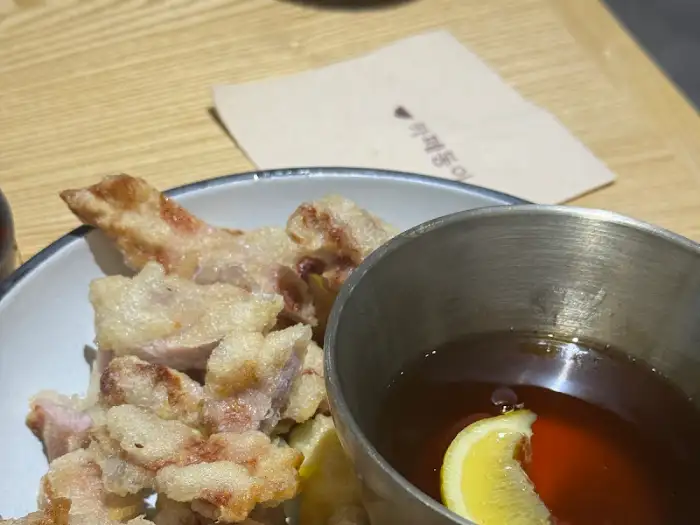 카페동이 동성로 본점의 튀김 요리