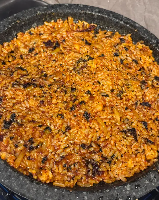 고봉당 홍대점의 치즈 등갈비 볶음밥