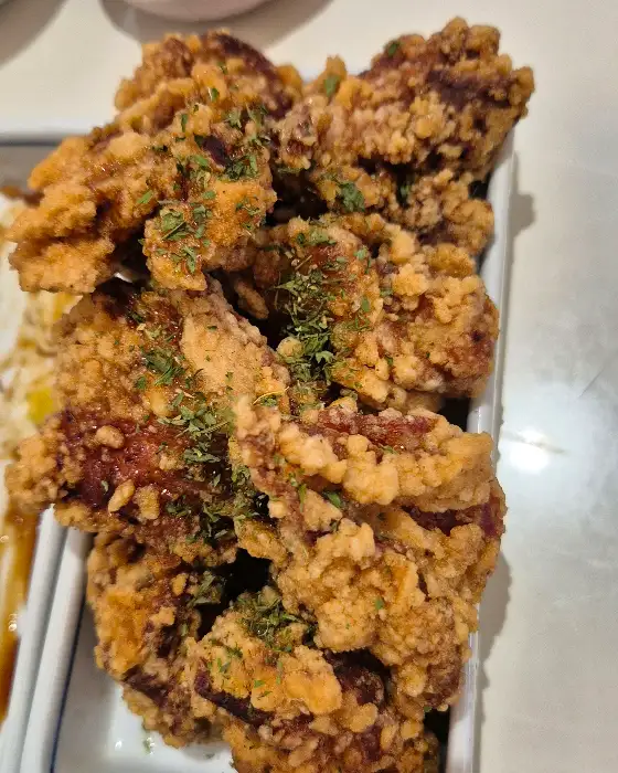 겉은 바삭하고 속은 촉촉한 치킨 가라아게