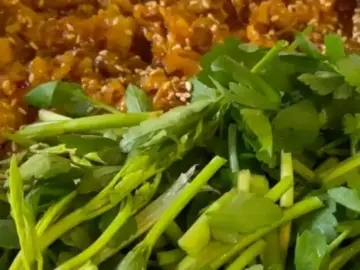 불티 삼산점의 다채로운 고기 메뉴와 신선한 쌈채소