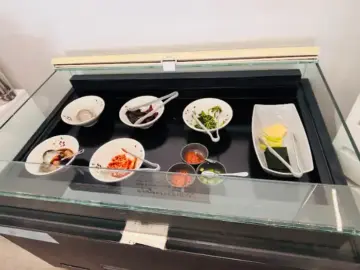 다랭이마을밥상 앞산의 정갈하게 준비된 반찬들