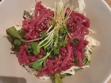 육회바른연어 계양구청점의 신선한 육회 메뉴