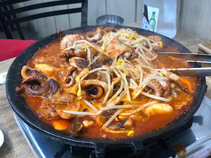 잘 볶아진 쭈꾸미 볶음