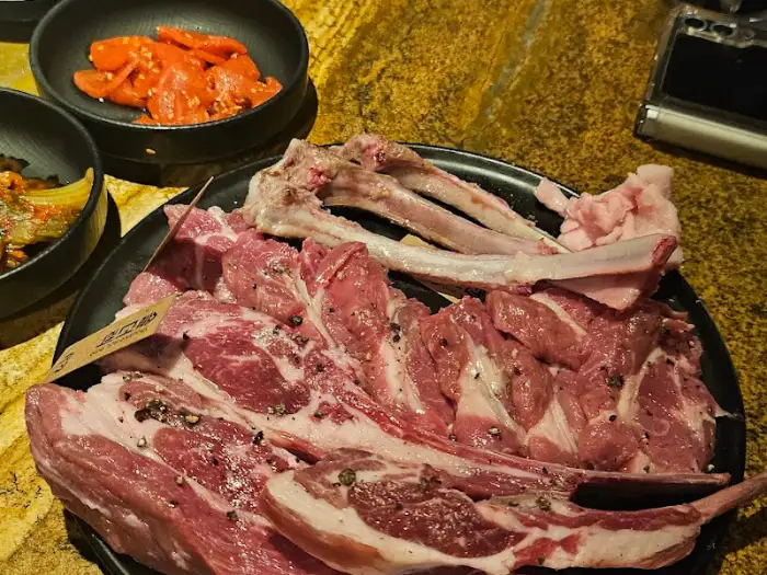 고메램 강남점의 양갈비 플래터