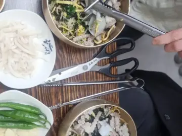 함평 화랑식당: 8년 전 그대로, 육회낙지 한 접시의 추억 화랑식당 육회낙지 비빔밥 한 상차림