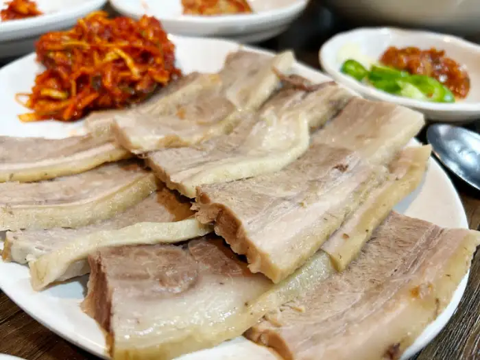 소문난 주문진막국수 수육