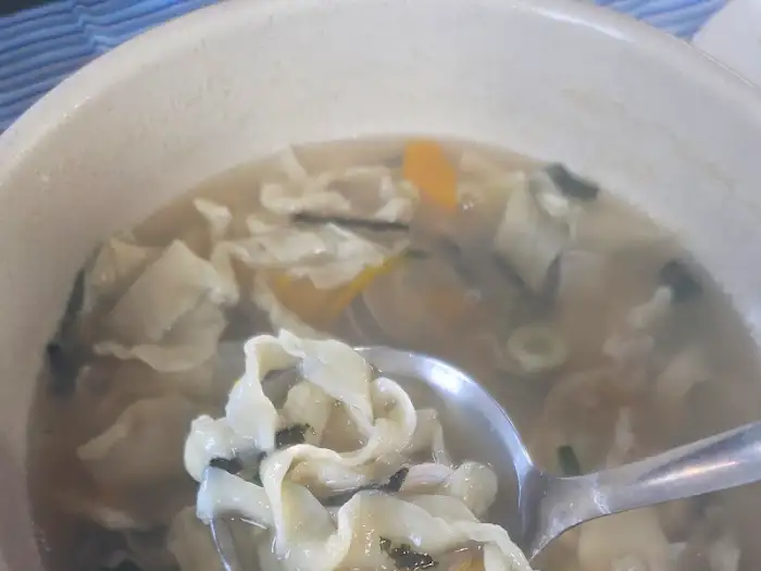 강화손칼국수 본점 칼제비 면발과 국물