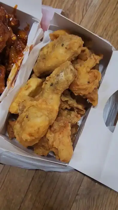 후라이드 치킨 조각