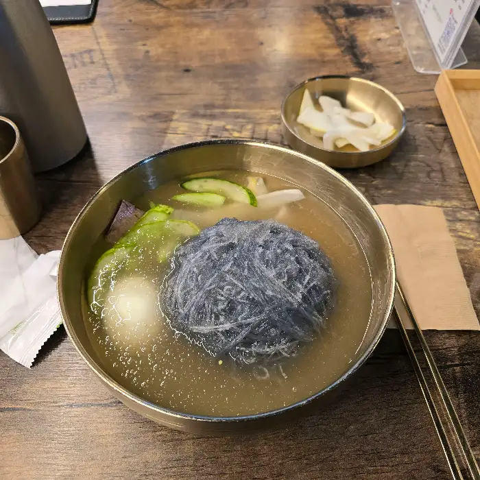김프로냉면 물냉면
