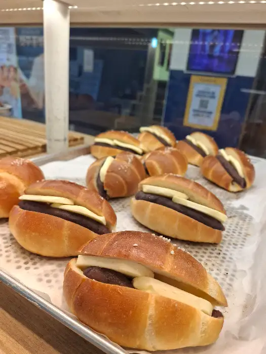 앙버터 빵의 단면
