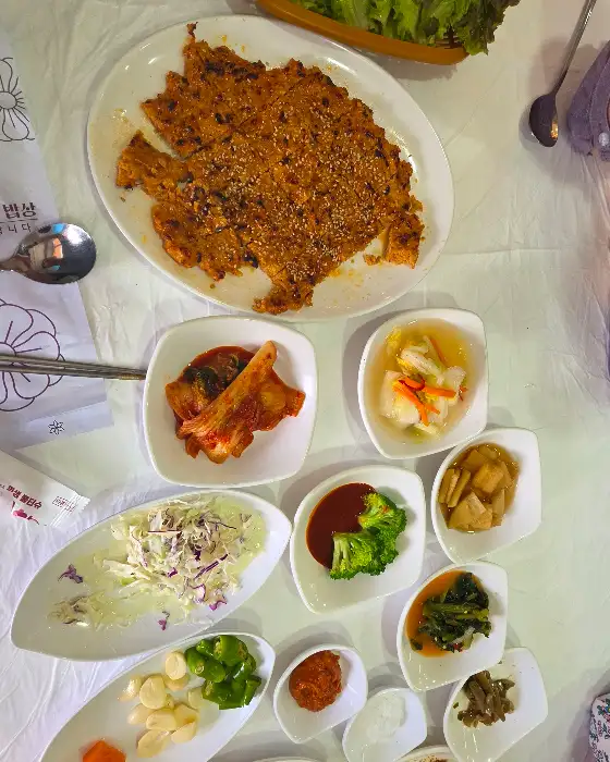 다양한 반찬 사진