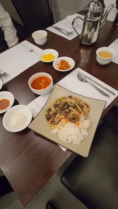 푸짐한 해산물이 들어간 짬뽕