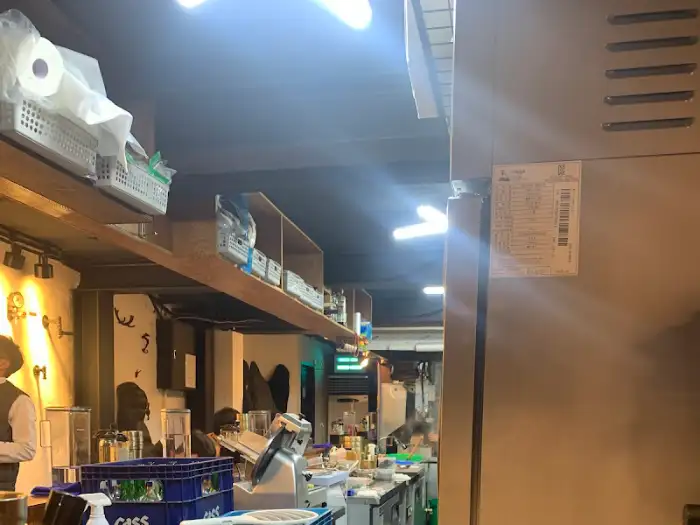 주방 내부의 모습, 청결하고 정돈된 분위기