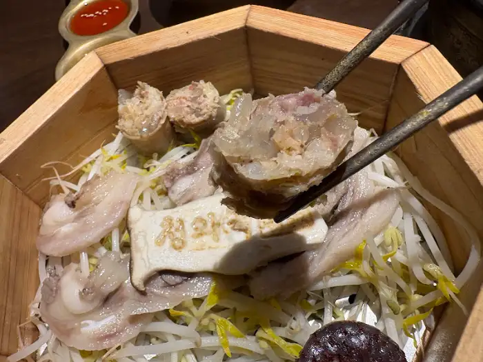 편백찜 내용물