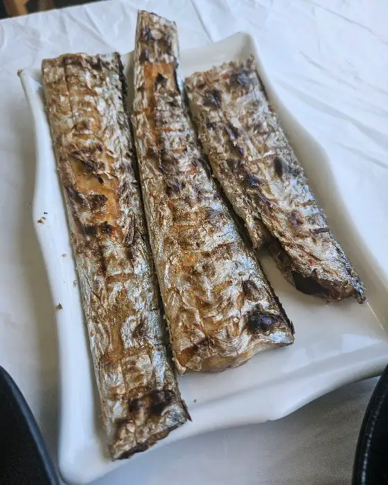 잘 구워진 통통한 갈치구이
