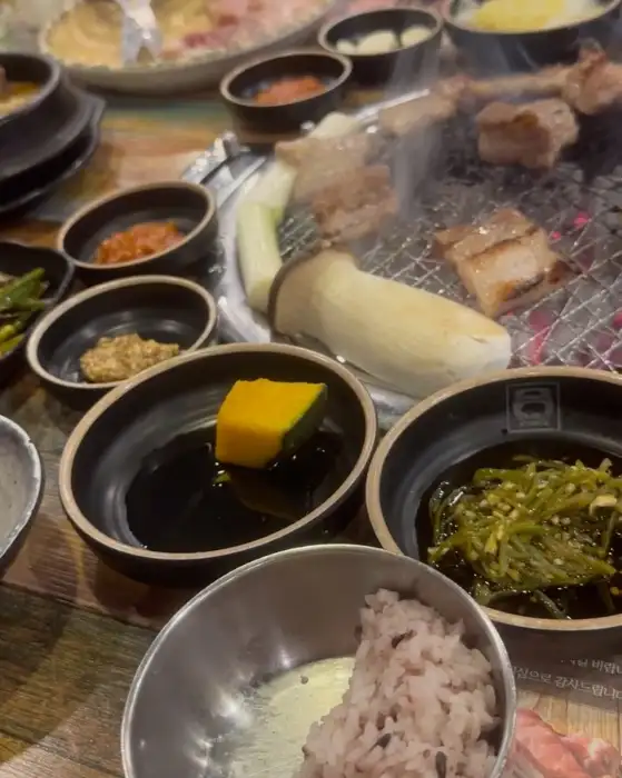기본 반찬들