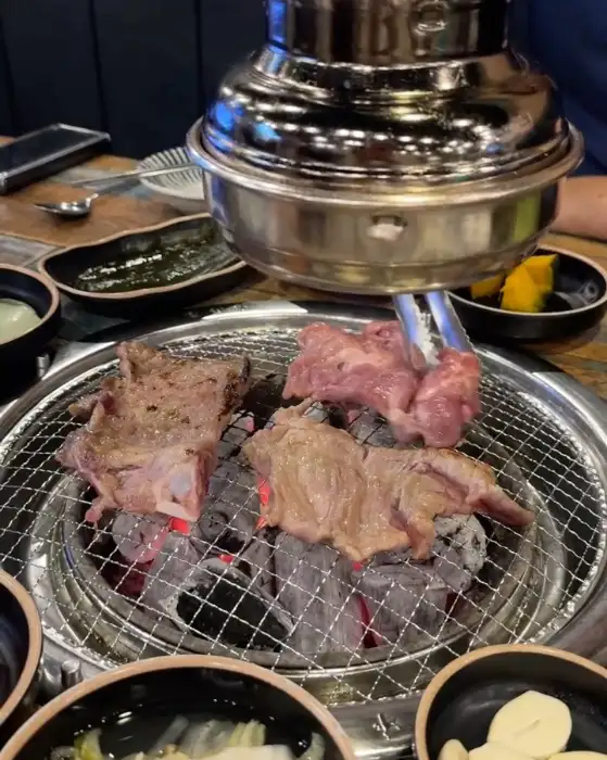 숯불 위 돼지갈비