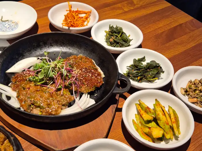 밥꽃한상, 세종 한정식, 고운동 맛집, 혼밥, 떡갈비와 반찬