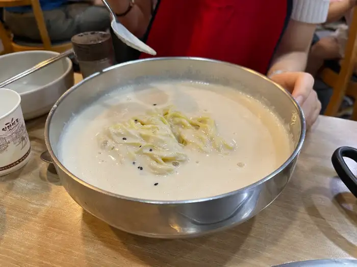 해물칼국수