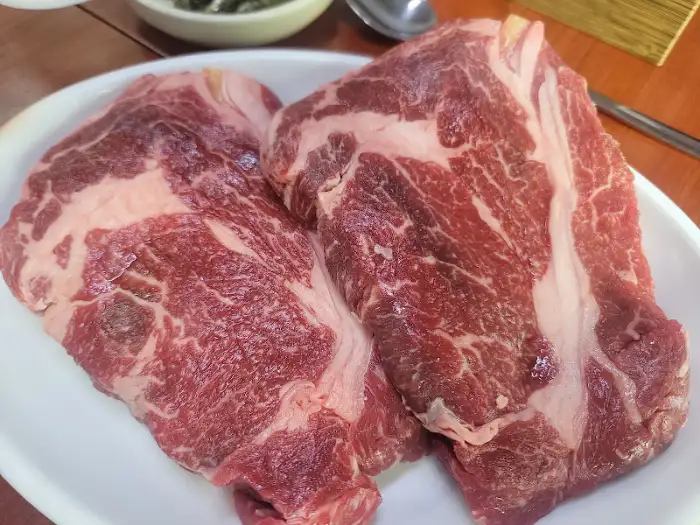 만석골의 신선한 고기